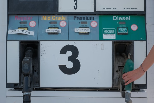 UK PETROL PRICES TUMBLE - UK PRICE WAR HAS BEGUN